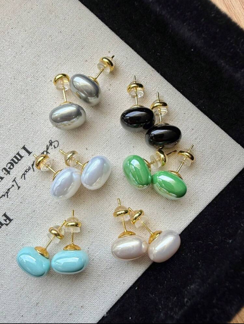 Pearl Stud Earring