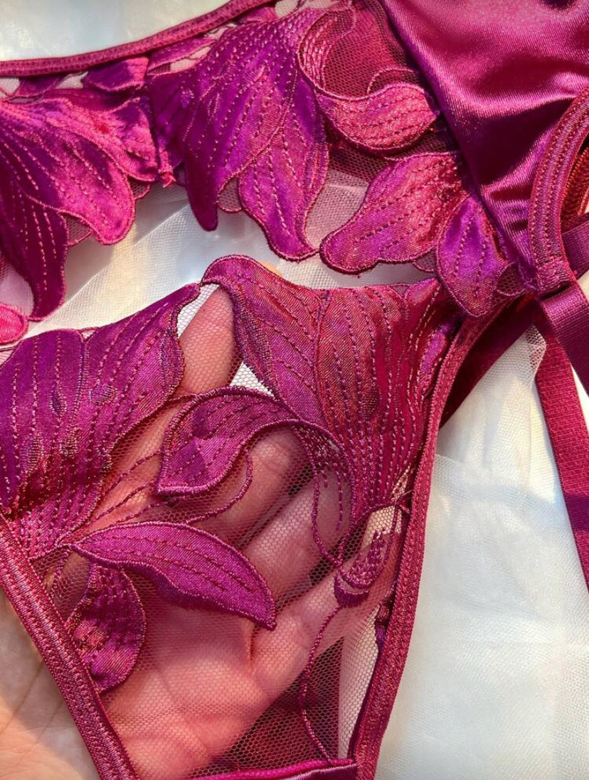 Floral Lace Lingerie Set