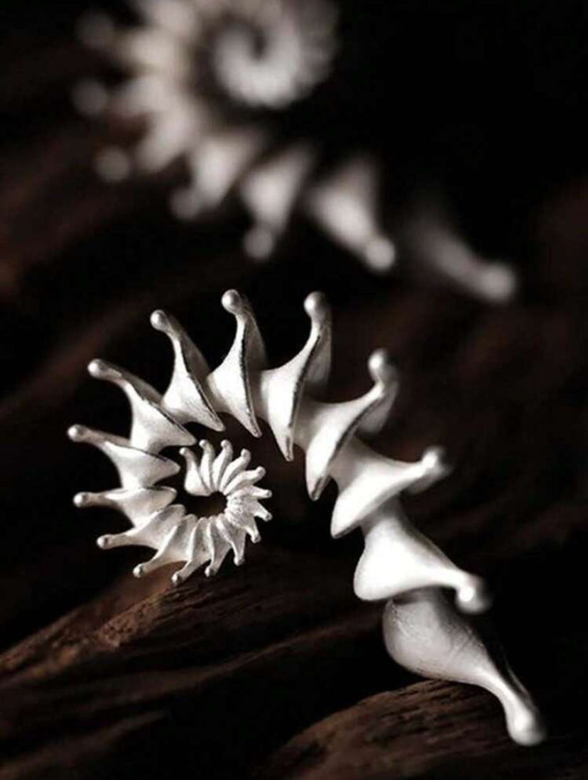 Seashell Stud Earrings