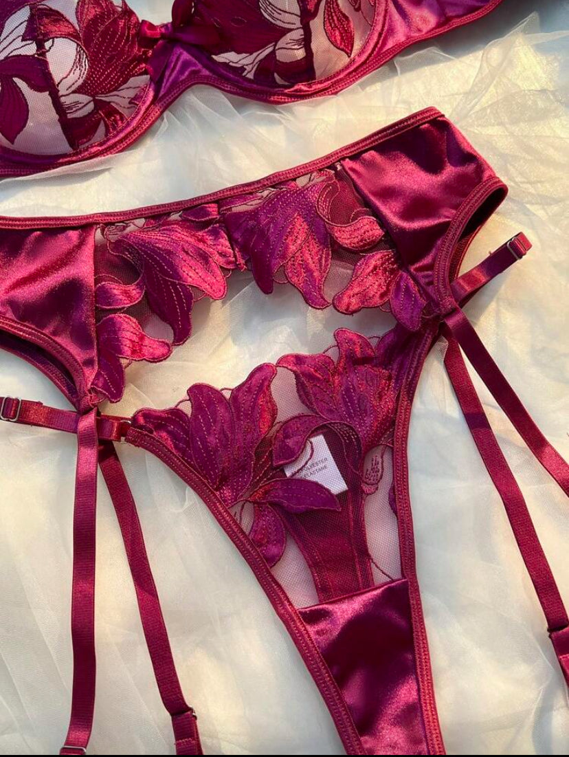 Floral Lace Lingerie Set