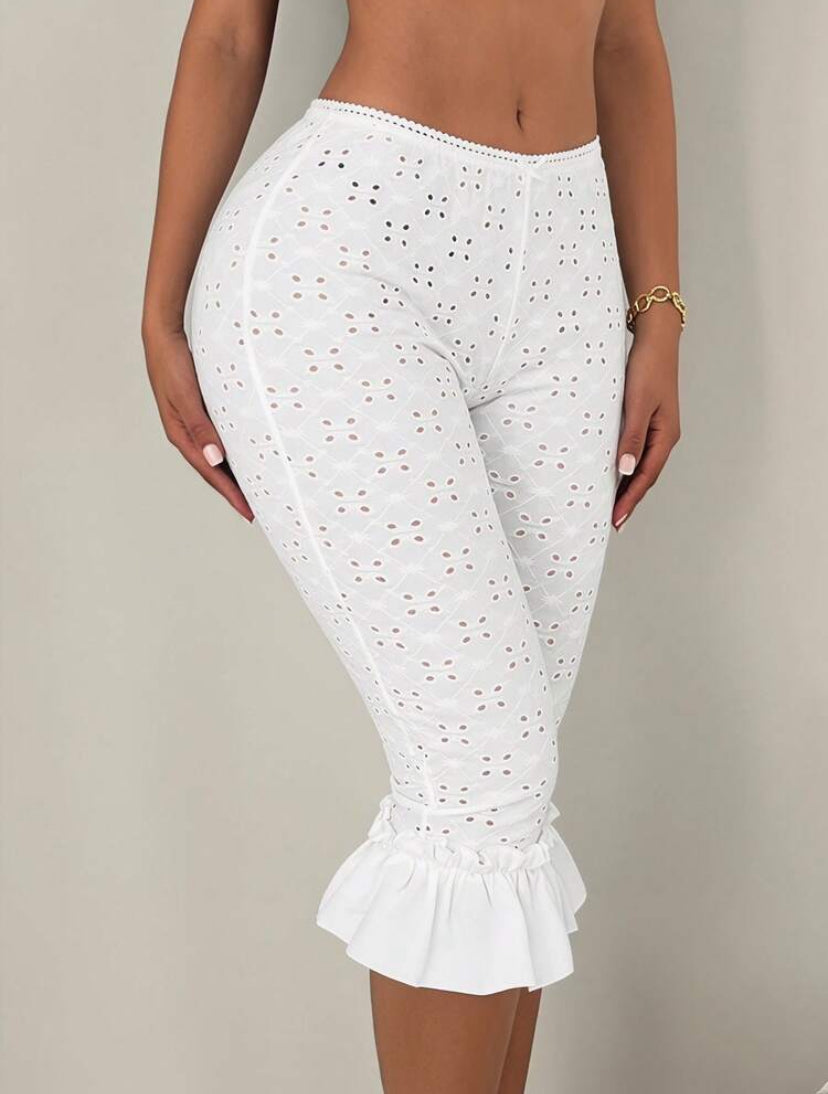 Ruffle Hem Capri Pant