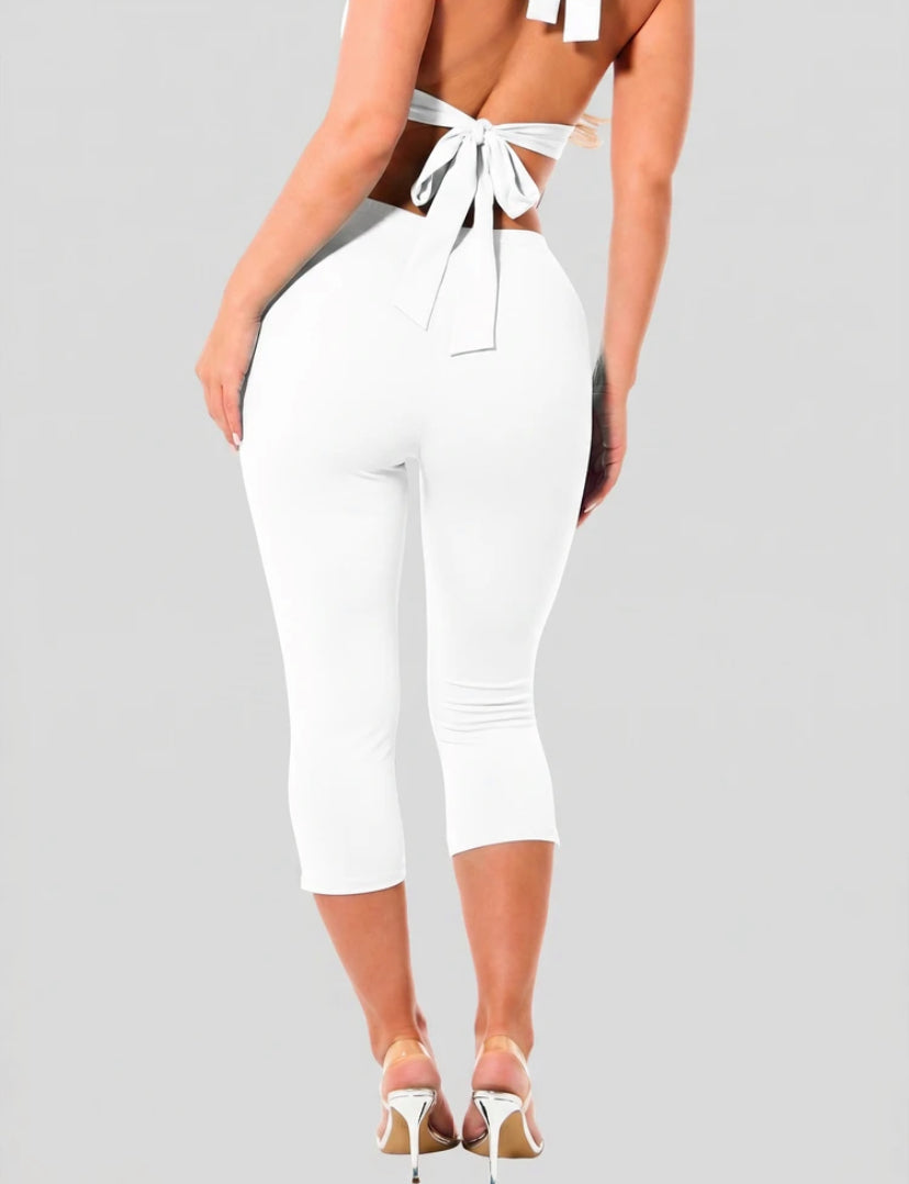 Trim Split Capri Pant