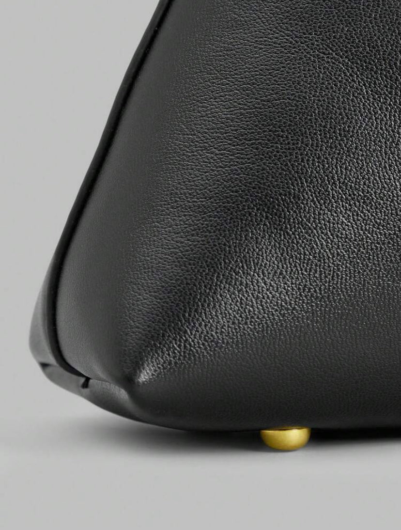 Sophisticated Handle Bag