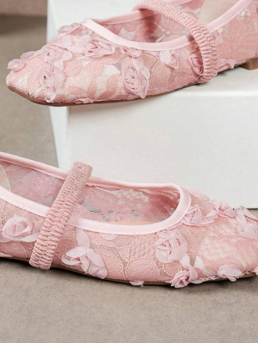 Breathable Floral Shoe