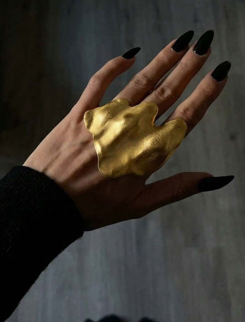 Exaggerated Palm Ring