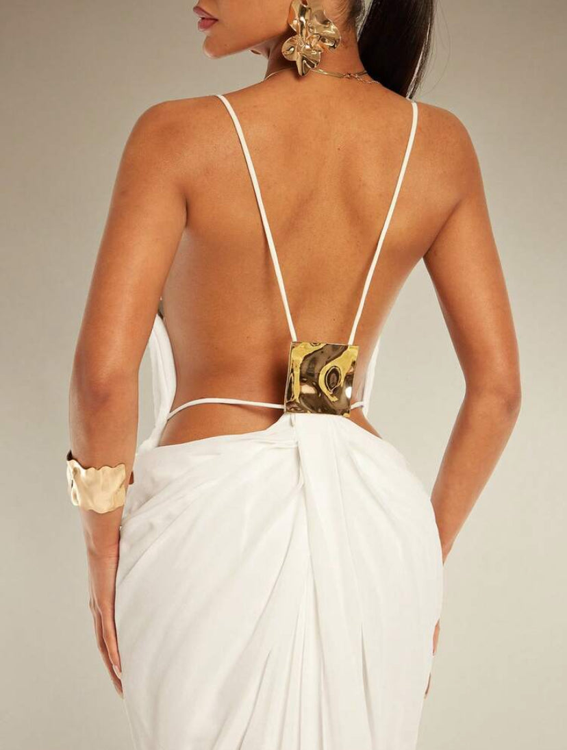 Oversized backless dress