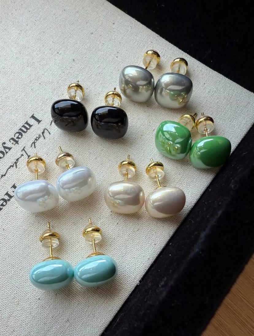Pearl Stud Earring