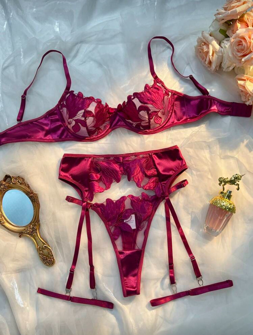 Floral Lace Lingerie Set